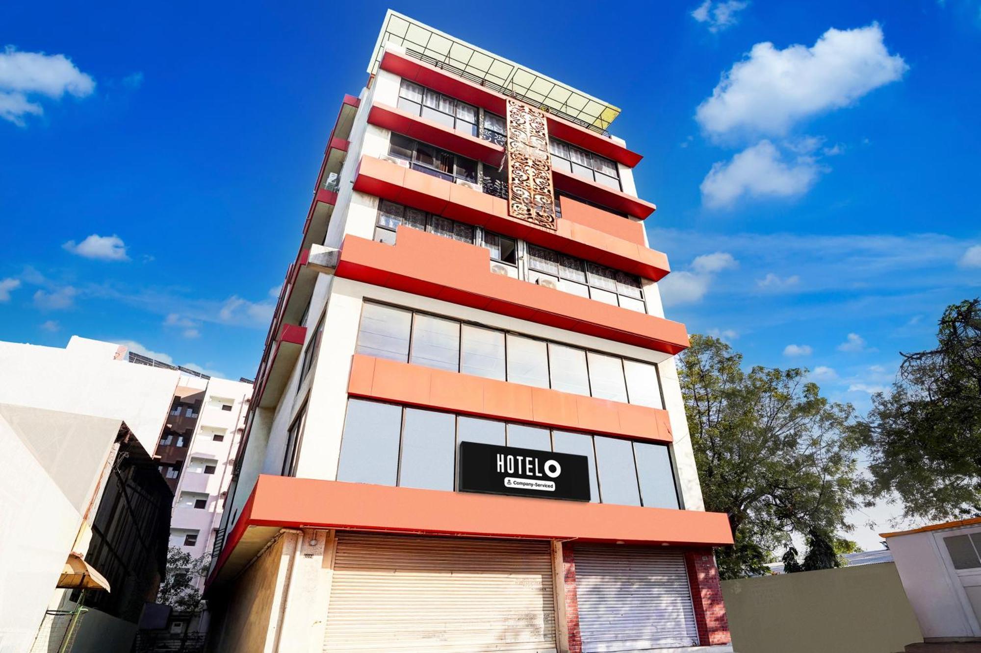Super Hotel O Geeta Mandir Formerly Hotel Green Park Ahmedabad Exterior photo