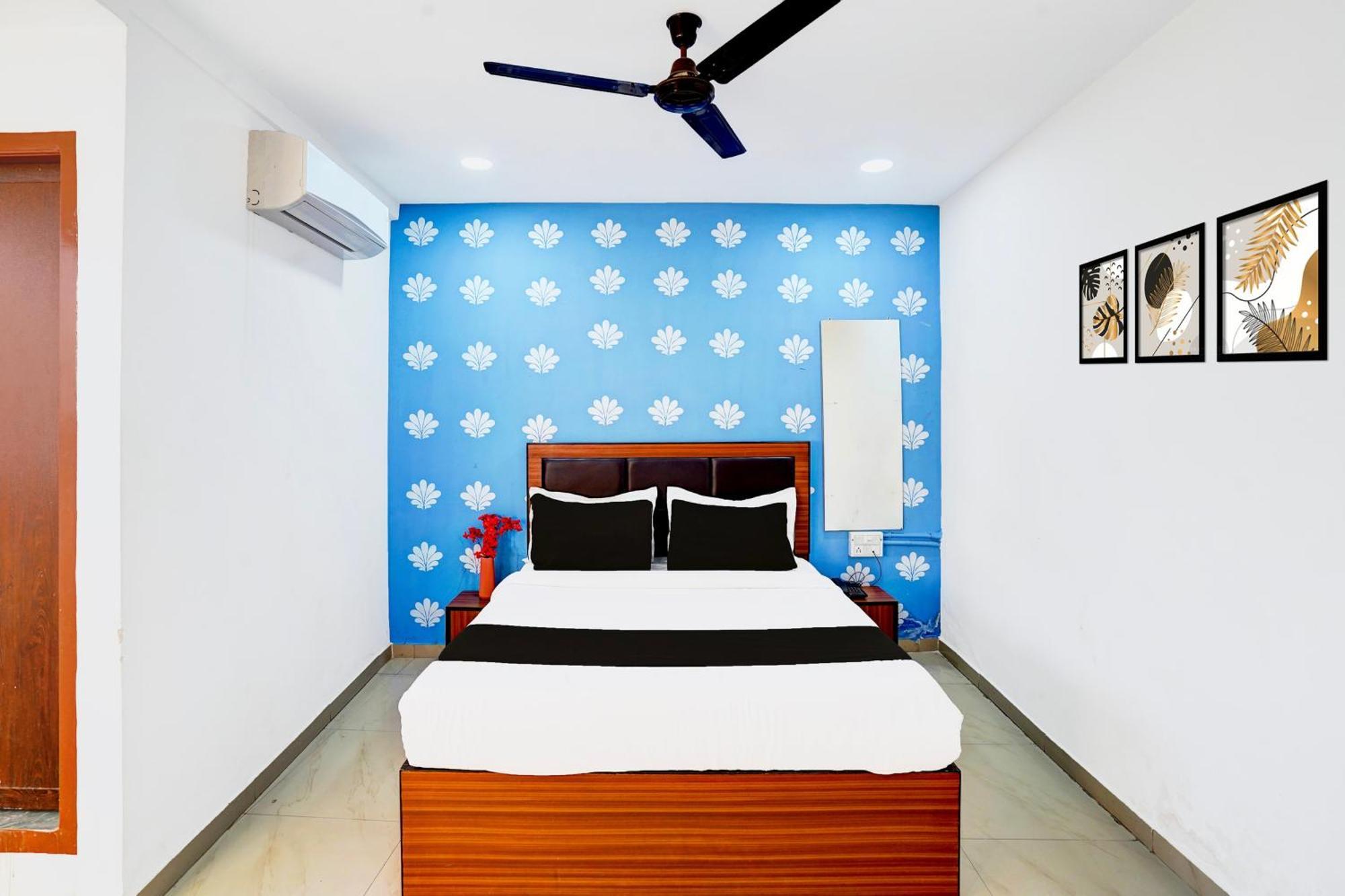 Super Hotel O Geeta Mandir Formerly Hotel Green Park Ahmedabad Exterior photo